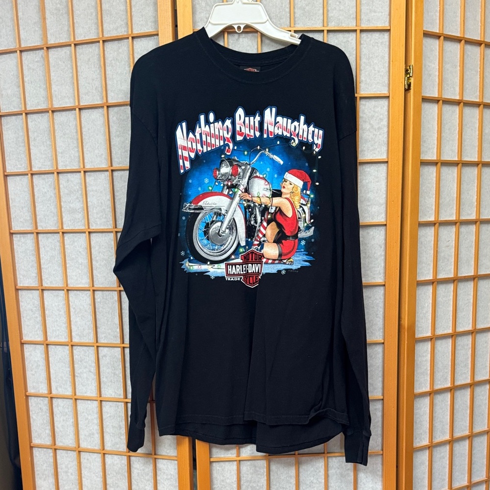 Harley-Davidson Black Long Sleeve Tee with Festive Motorcycle Pinup Graphic